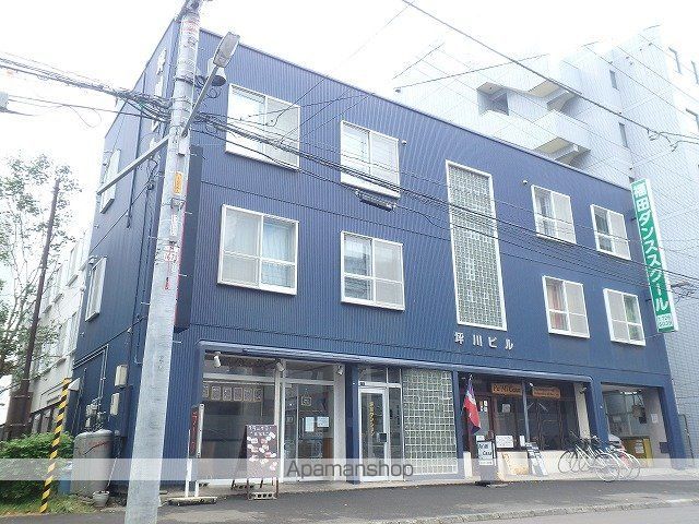 坪川ビルの外観写真