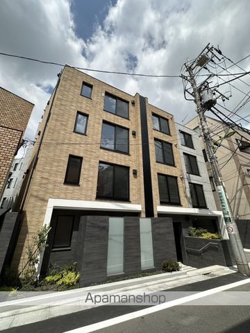 GRANPASEO下北沢の玄関写真