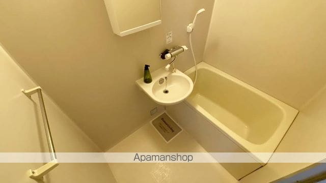 レジデンス高柳 B棟の内装写真