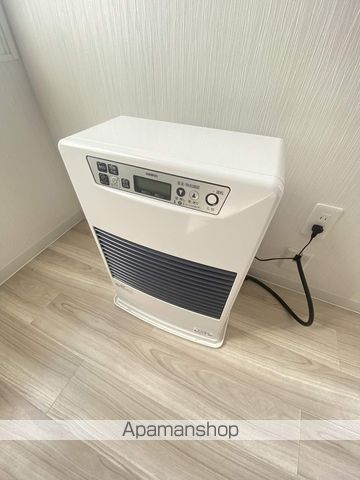 LIVING WITH MOTOの内装写真