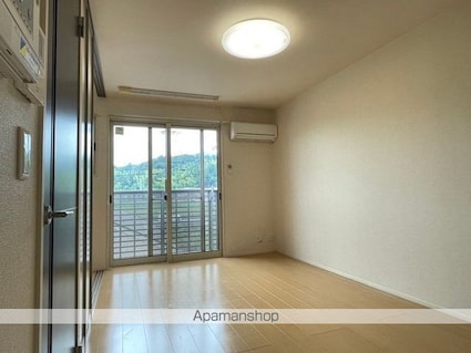 ラ・ポート・イースト[1LDK/42.13m2]のリビング・居間2