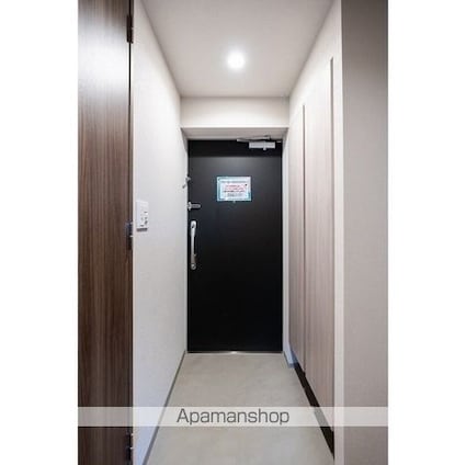 ウェルスクエア新宿戸山[2LDK/41.38m2]の玄関
