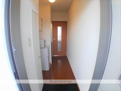 レオパレスシャルマン[1K/22.7m2]の玄関