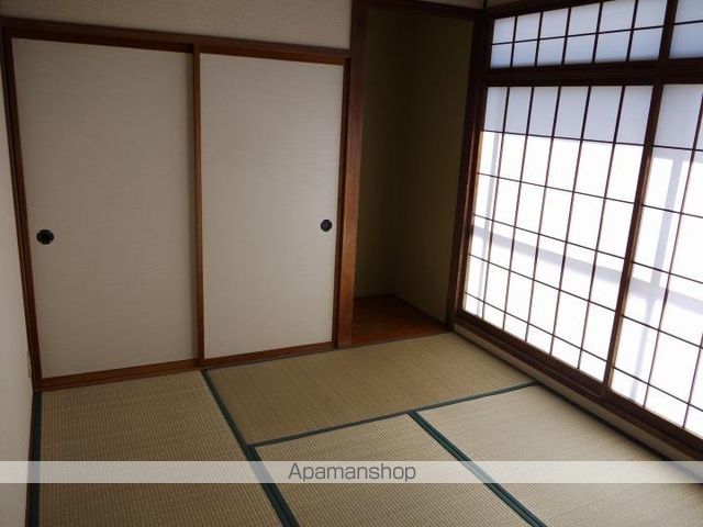 コーポ岩波D棟の内装写真