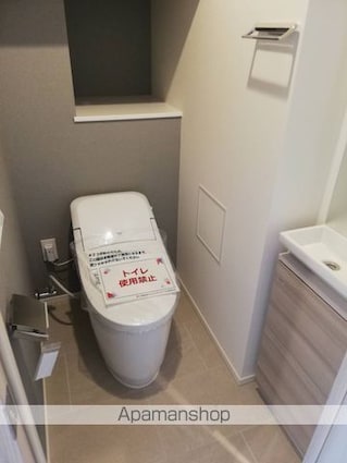 ザ・パークハビオ市ヶ谷ウエスト[1LDK/45.68m2]のトイレ