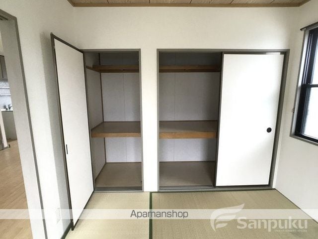 ハイカムール鴨川 A棟の内装写真