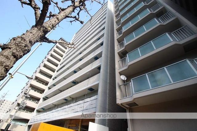 S−RESIDENCE江坂EMINENCEの外観写真