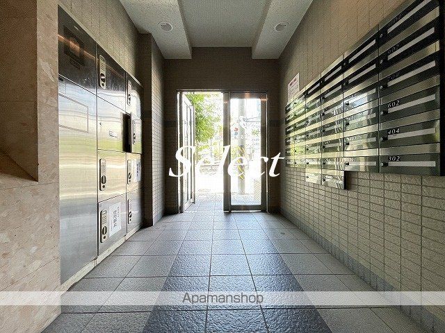 ベスト伊勢佐木町の玄関写真