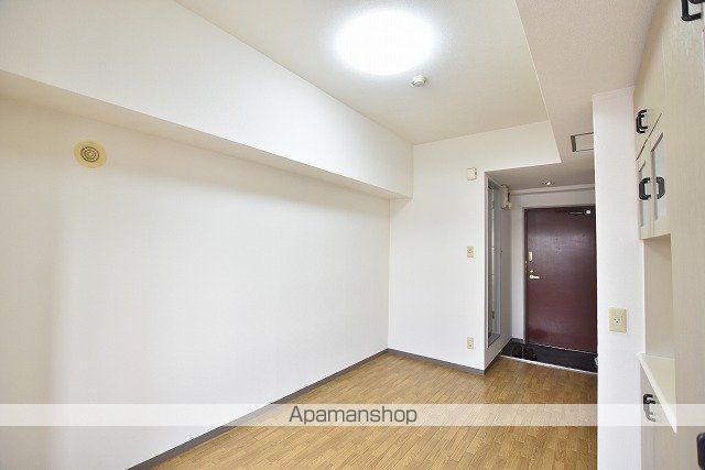 クリスタルハイツの内装写真