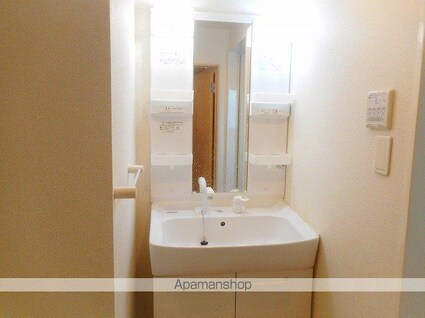 馬車道館[1LDK/45m2]の洗面所