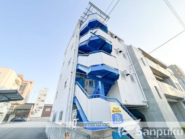 大手町二宮ハイツの外観写真