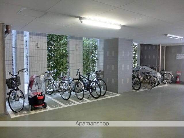 エスティメゾン四谷坂町[1LDK/42.19m2]のロビー2