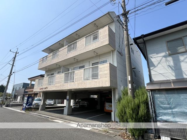 シャルマンハイツの外観写真