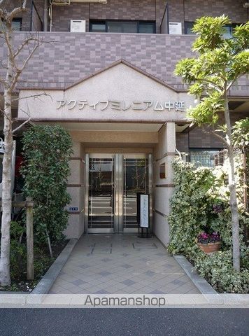 アクティブミレニアム中延の玄関写真