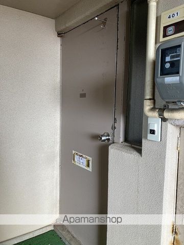 ホンダマンションの玄関写真