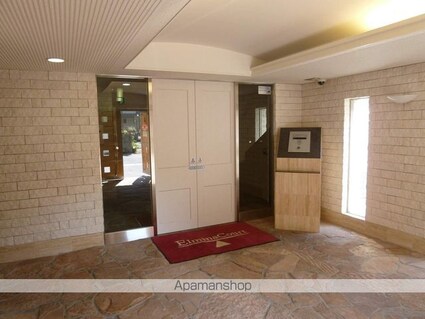 エルミナコート草津[1K/29.6m2]のエントランス2