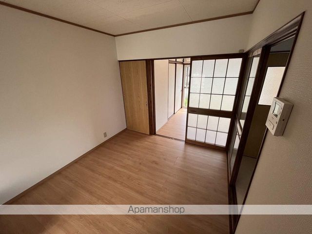 葭場114借家の内装写真