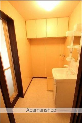 三条駅前ハイツの内装写真