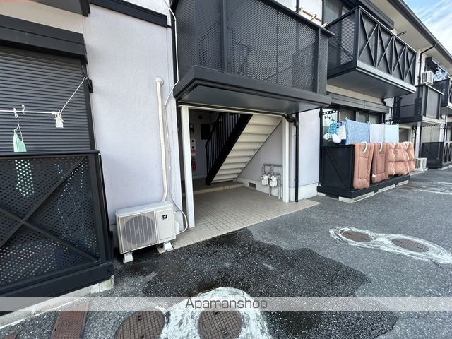 エスポアール北豊中の玄関写真