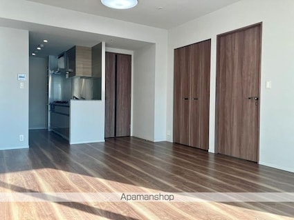 ＧＬＯＢＡＬ　ＦＲＯＮＴ　ＴＯＷＥＲ[3LDK/78.18m2]のリビング・居間