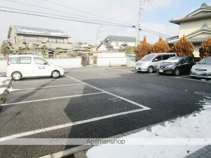 レオパレスエトワール[1K/23.18m2]の駐車場