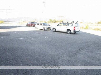 ロックバレー大野[1R/24.16m2]の駐車場2