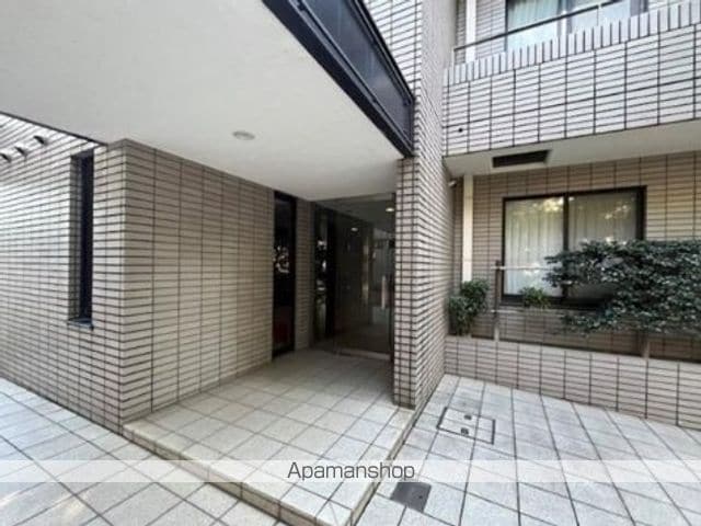 プレステージ田園調布の玄関写真