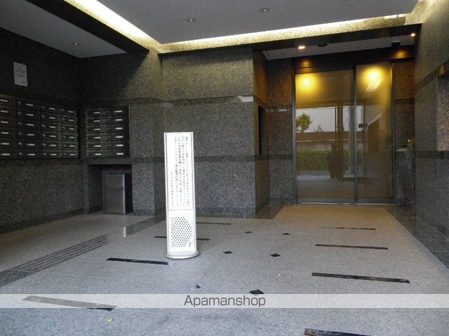 ルーブル大塚弐番館の玄関写真
