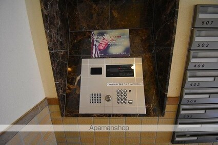 ヴィアーレ堤[1R/29.7m2]のエントランス2