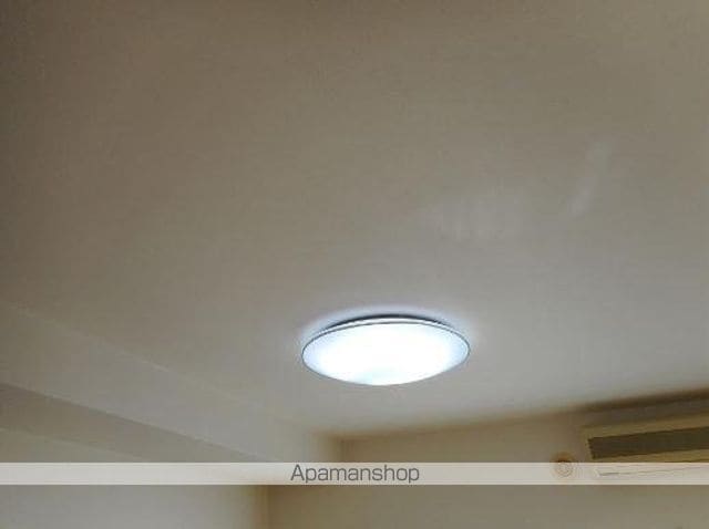 コート紫雲の内装写真
