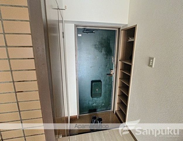 トレンディ山越の内装写真