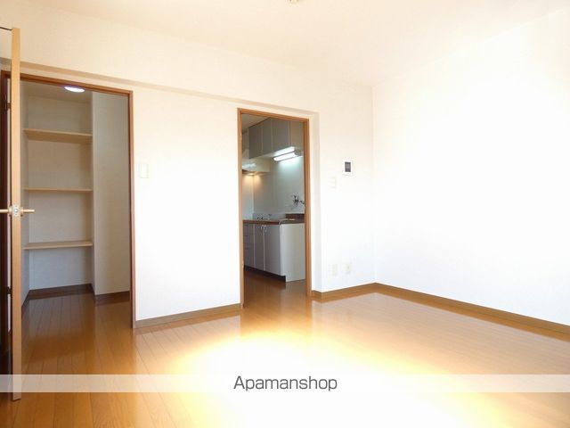 ブラウンコートの内装写真