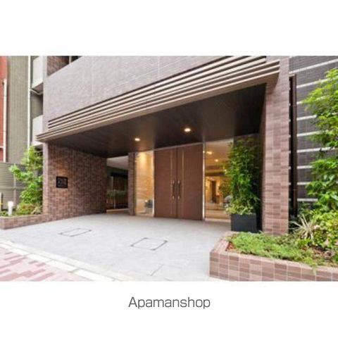 パークアクシス新御徒町EASTの玄関写真