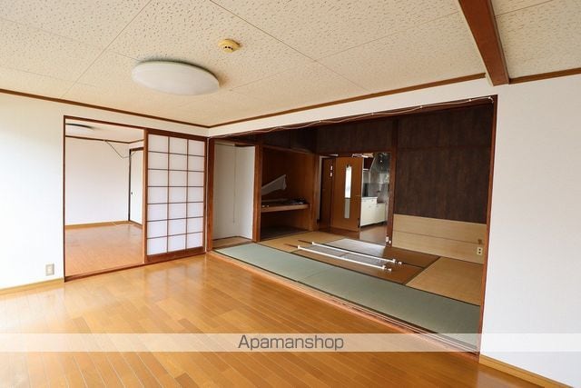 太閤山四丁目貸家の内装写真