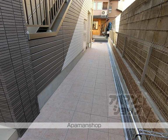 PALACIO西院の玄関写真