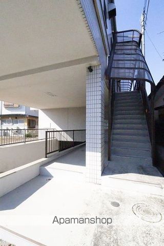 コーポヒル石畑の玄関写真