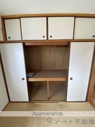 フェニックス山越[3LDK/71.5m2]の収納