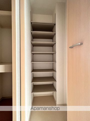 フルール 宇賀德の内装写真