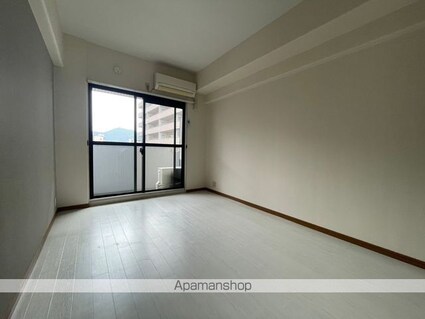 熊本県熊本市中央区船場町３丁目[1K/21.6m2]のリビング・居間