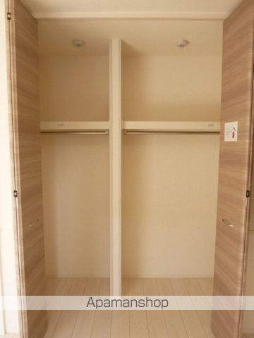 クリア トゥレスBC B棟の内装写真