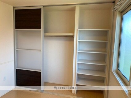 Ｔーｒｏｏｍ[2LDK/52.89m2]の収納