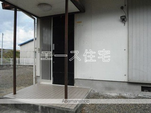 予讃線 伊予西条駅 徒歩25分 1階建 築43年の玄関写真