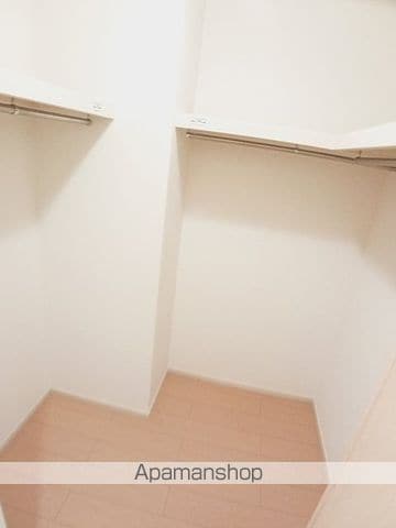 アクア エクセル 青塚の内装写真