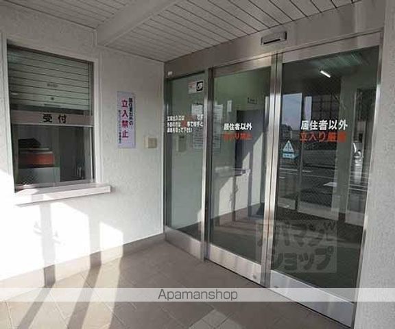 桂グランドハイツの玄関写真