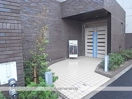 エスポアール泉[1R/24.99m2]のエントランス