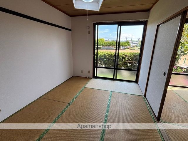 豊岡タウンハウス D棟の内装写真