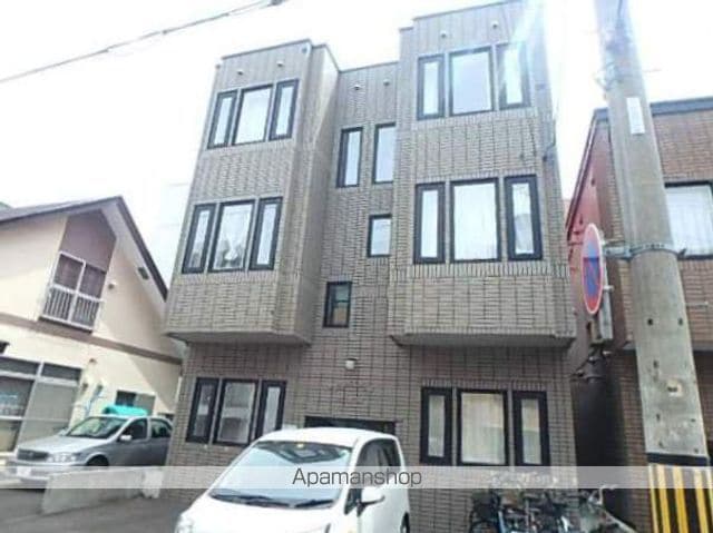 フォレスト栄弐番館の外観写真