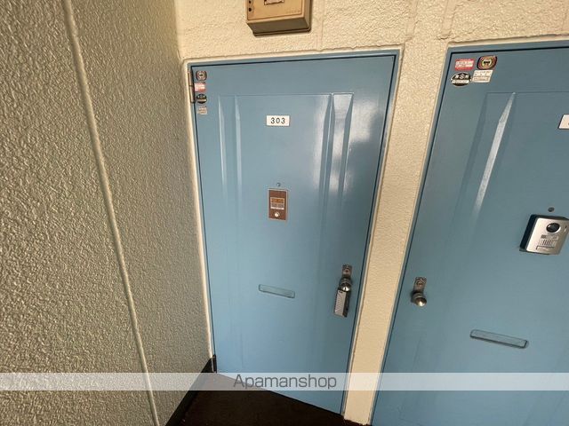 コーポ泉の玄関写真