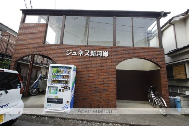 ジュネス新河岸の玄関写真