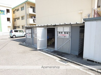 平成ハイツ５号館[2DK/41.1m2]の共用部2
